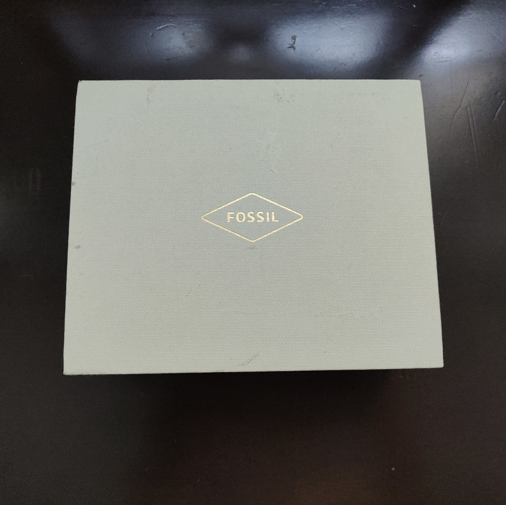 🌸 Fossil Rose Gold and Silver Riley Watch Set - Picture 4 of 8